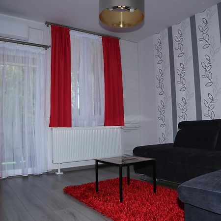Szofi Apartman Hajduszoboszlo Exterior foto